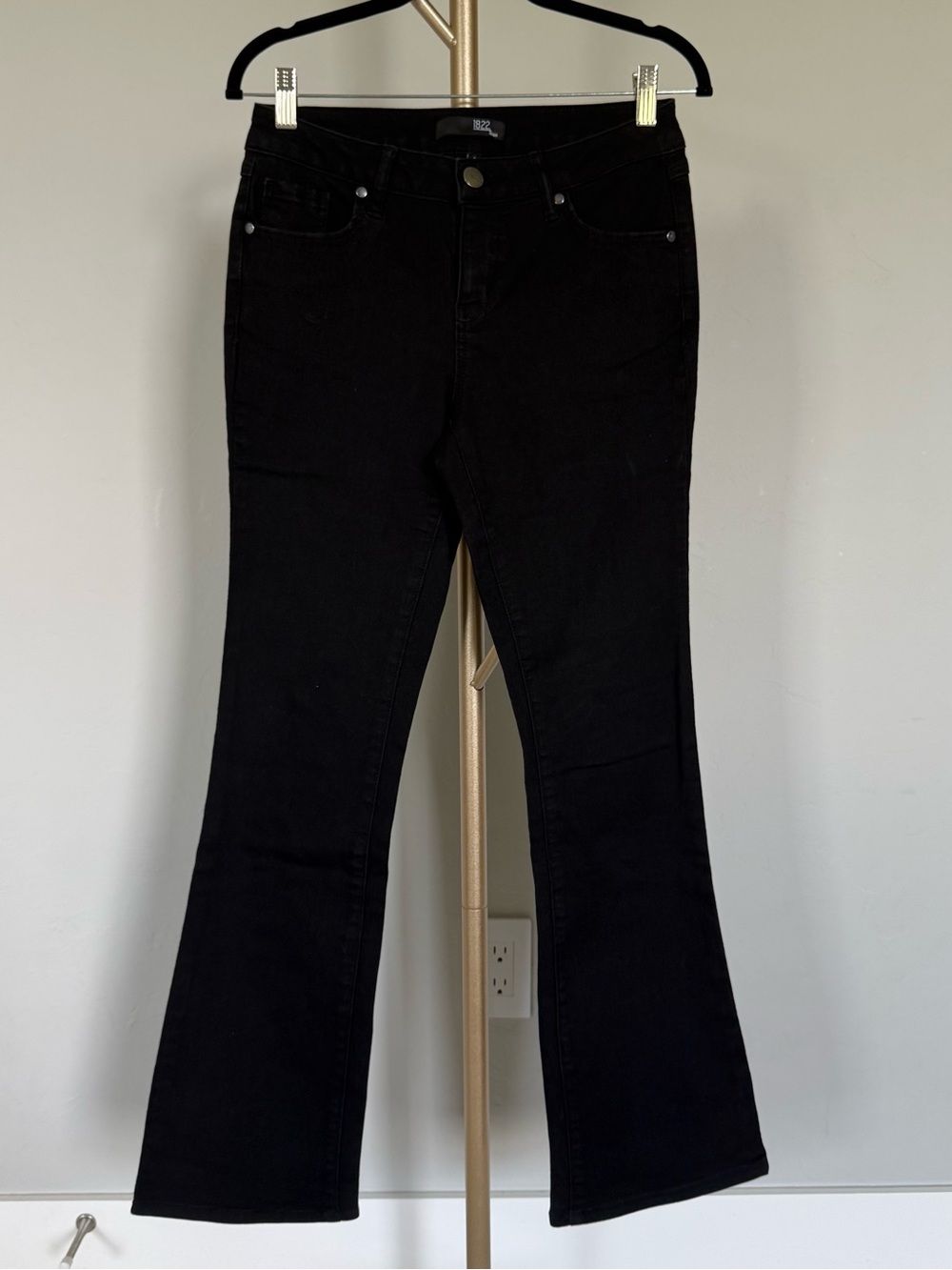 1822 Denim Black Flared Jeans